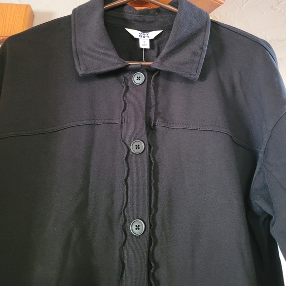 Lab Joy Button Down. - Picture 2 of 9